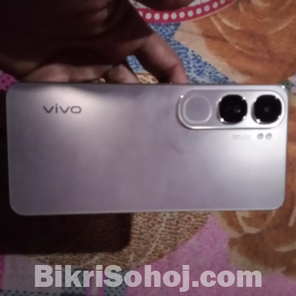 Vivo v40 lite